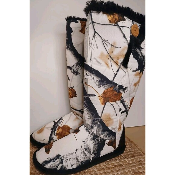 MUK LUKS Women Sz 10 Legendary Whitetail Tall Camo Boots Faux Fur Lined - Picture 7 of 16